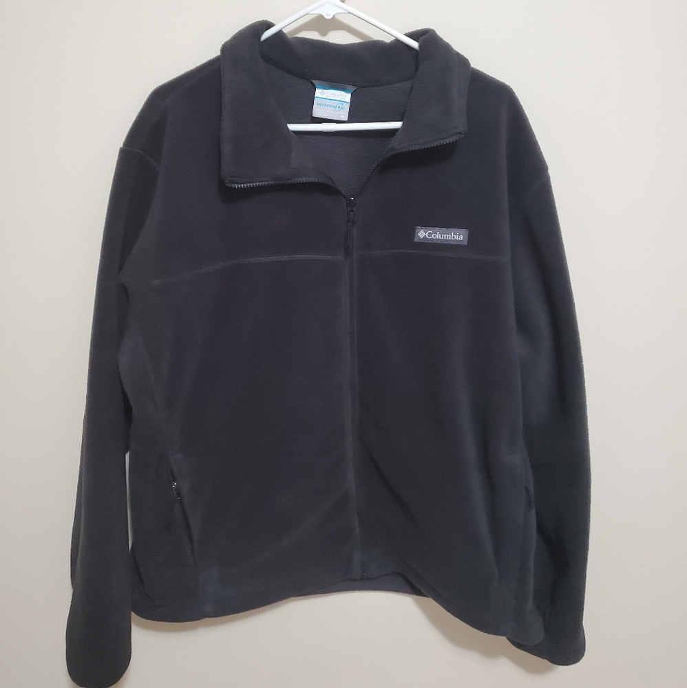 Columbia zip up jacket